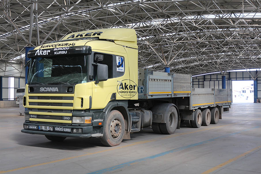 Aker Sürücü Kursu